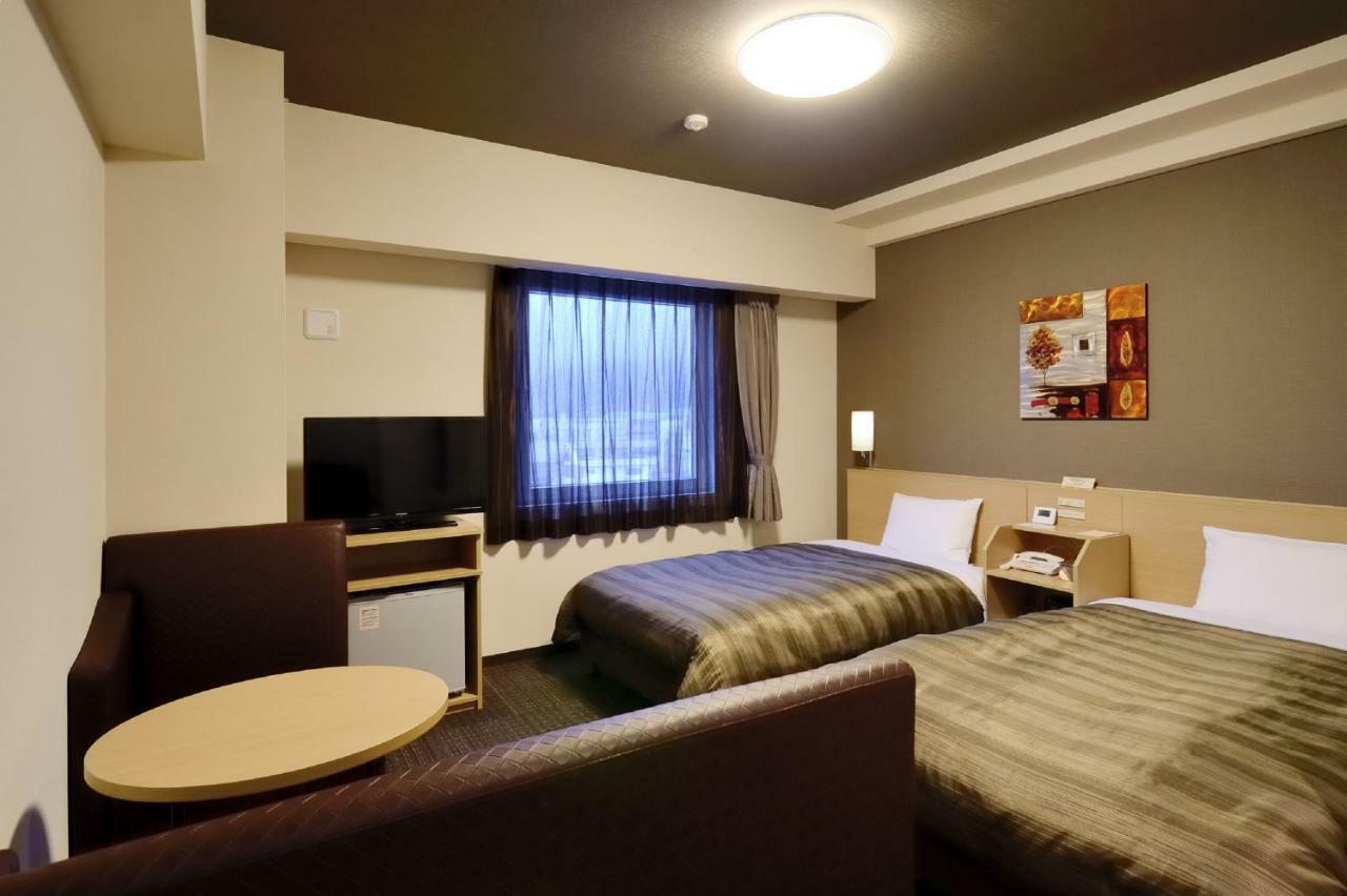 Hotel Route-Inn Nanao Ekihigashi Extérieur photo
